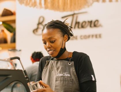 barista making coffee